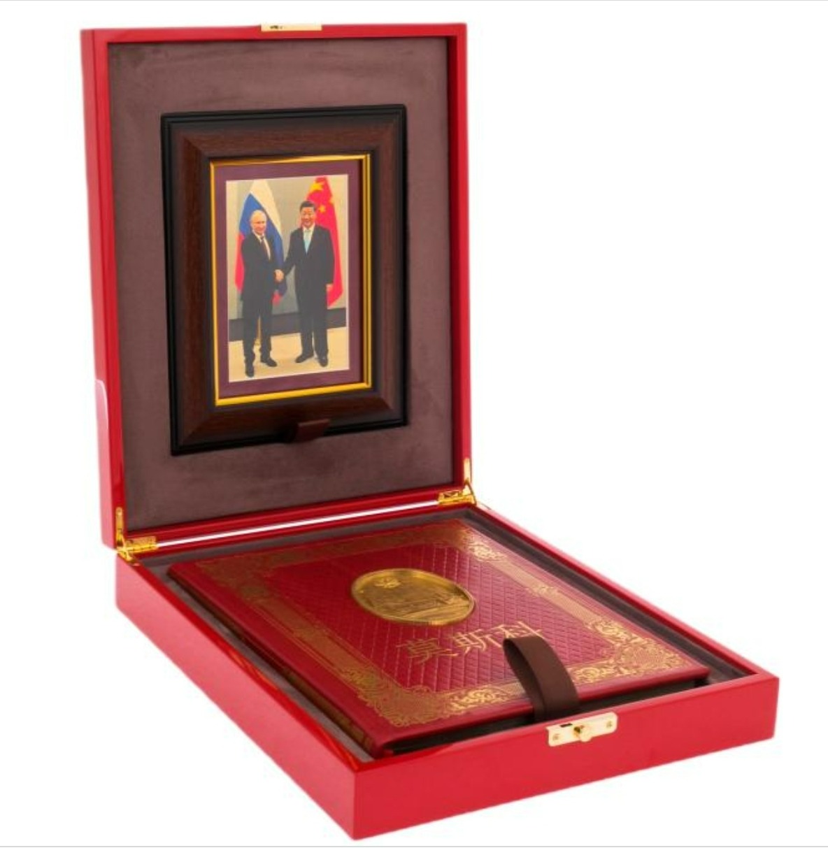 Редкие издания в подарок: подборка коллекционных книг, которые оценят библиофилы фото: Редкие издания в подарок: подборка коллекционных книг, которые оценят библиофилы