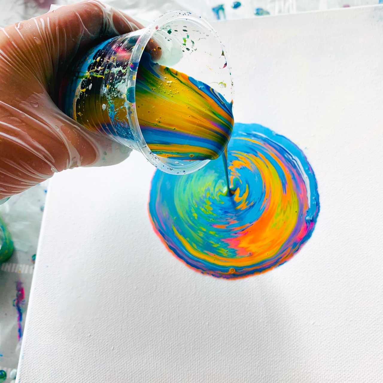 Новый мастер-класс в Арт Школе №1 в СПб — роспись культовых мишек Bearbrick фото: Новый мастер-класс в Арт Школе №1 в СПб — роспись культовых мишек Bearbrick