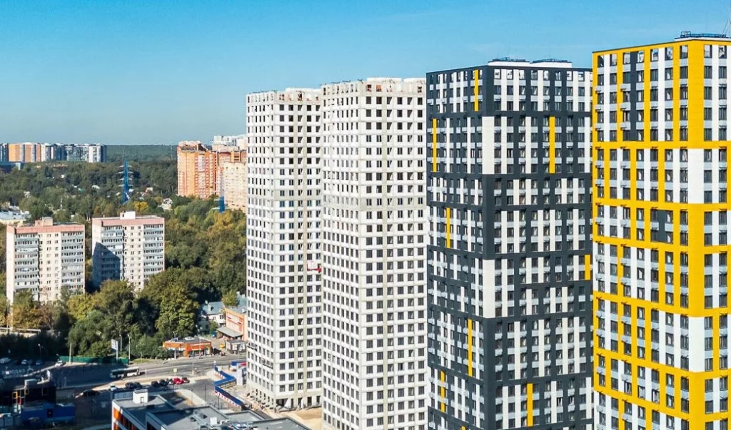 ГК «Садовое кольцо» начала монтаж витражей на первых этажах двух последних домов ЖК «Тетрис» фото: ГК «Садовое кольцо» начала монтаж витражей на первых этажах двух последних домов ЖК «Тетрис»