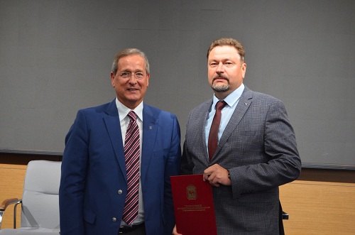 Уполномоченный по защите прав предпринимателей в Челябинской области: чем больше площадок для взаимодействия между бизнесменами, тем лучше деловой климат фото: Уполномоченный по защите прав предпринимателей в Челябинской области: чем больше площадок для взаимодействия между бизнесменами, тем лучше деловой климат