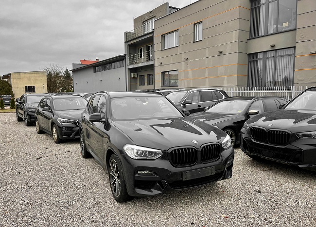 Какой автомобиль купить первым? фото: Какой автомобиль купить первым?