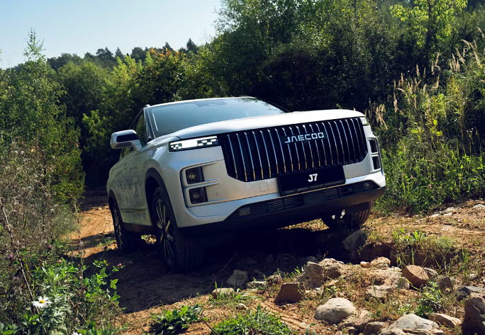 Jaecoo J7: кроссовер для города и бездорожья фото: Jaecoo J7: кроссовер для города и бездорожья