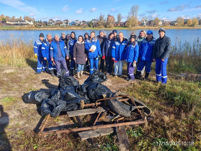 Волонтеры «Транснефть – Прикамье» очистили берега одного из самых больших озер Татарстана фото: Волонтеры «Транснефть – Прикамье» очистили берега одного из самых больших озер Татарстана