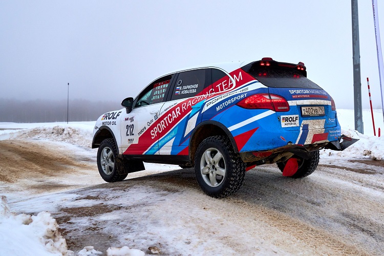 Sportcar Racing Team и ROLF побеждают в «Снежной Битве» фото: Sportcar Racing Team и ROLF побеждают в «Снежной Битве»