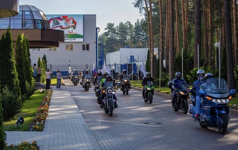 Работники АО «Транснефть – Дружба» приняли участие в российско-белорусском автомотопробеге фото: Работники АО «Транснефть – Дружба» приняли участие в российско-белорусском автомотопробеге