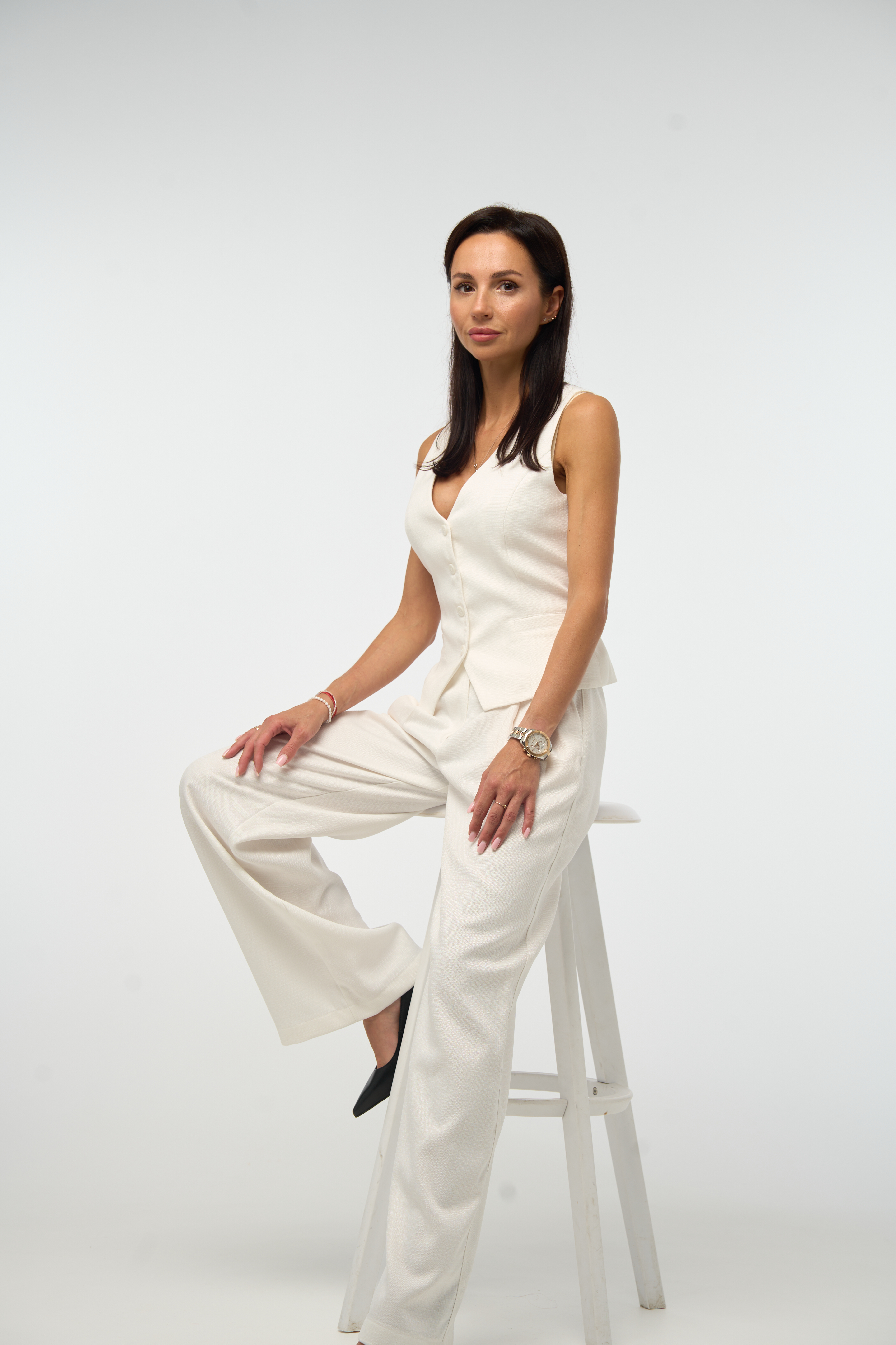 фото: Почему женщины едят не от голода, а от усталости — как заедание стресса становится привычкой и что с этим делать