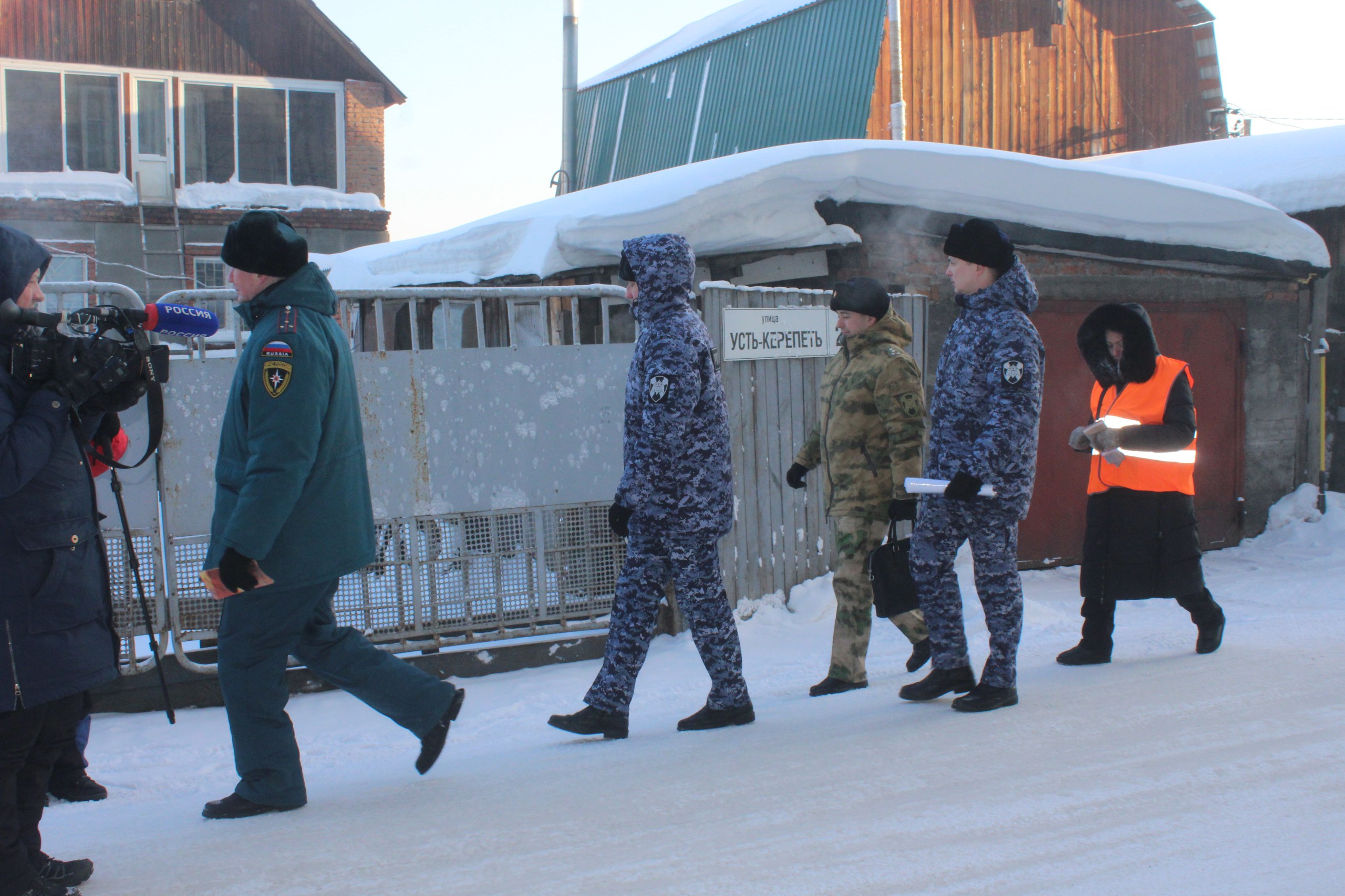 Росгвардия и МЧС провели профилактический рейд «За безопасность вместе» в Томске  фото: Росгвардия и МЧС провели профилактический рейд «За безопасность вместе» в Томске