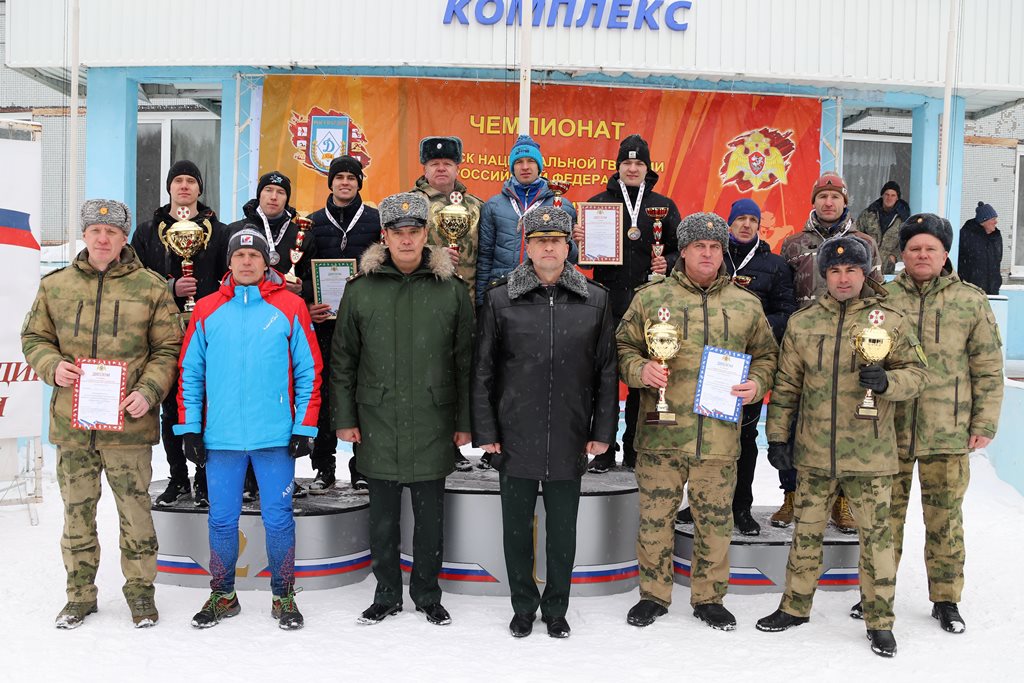 Росгвардейцы из Томской области успешно выступили на чемпионате Росгвардии по зимнему офицерскому троеборью фото: Росгвардейцы из Томской области успешно выступили на чемпионате Росгвардии по зимнему офицерскому троеборью