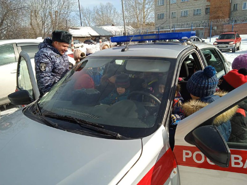 Всероссийскую патриотическую акцию Росгвардии поддержали в Томской области фото: Всероссийскую патриотическую акцию Росгвардии поддержали в Томской области