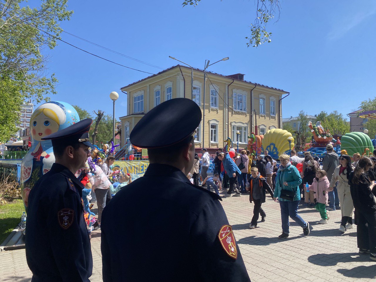 Росгвардия обеспечила безопасность праздничных мероприятий в День защиты детей в Томске фото: Росгвардия обеспечила безопасность праздничных мероприятий в День защиты детей в Томске