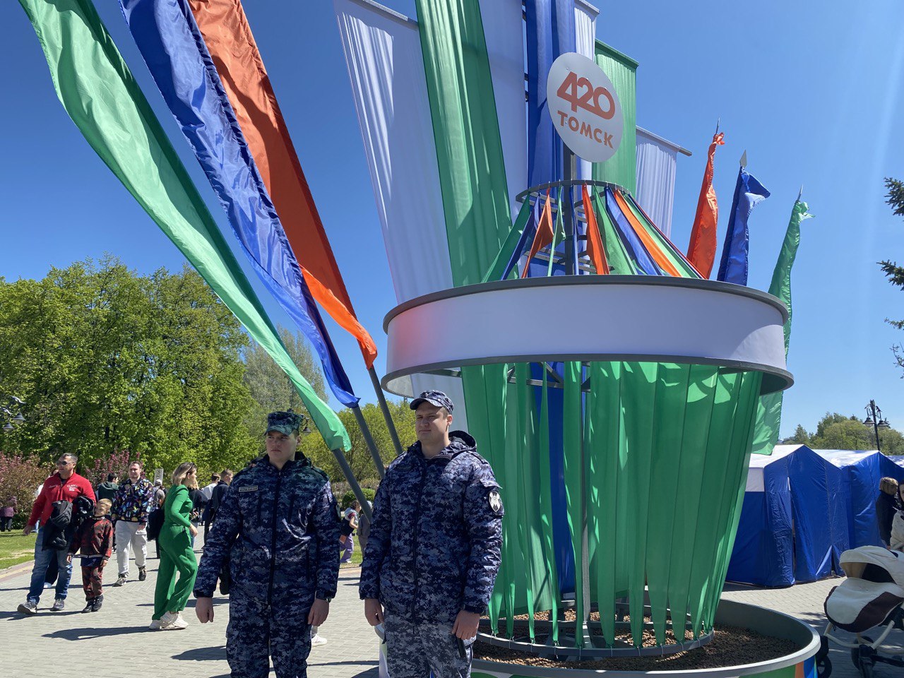 Росгвардия обеспечила безопасность праздничных мероприятий в День защиты детей в Томске фото: Росгвардия обеспечила безопасность праздничных мероприятий в День защиты детей в Томске