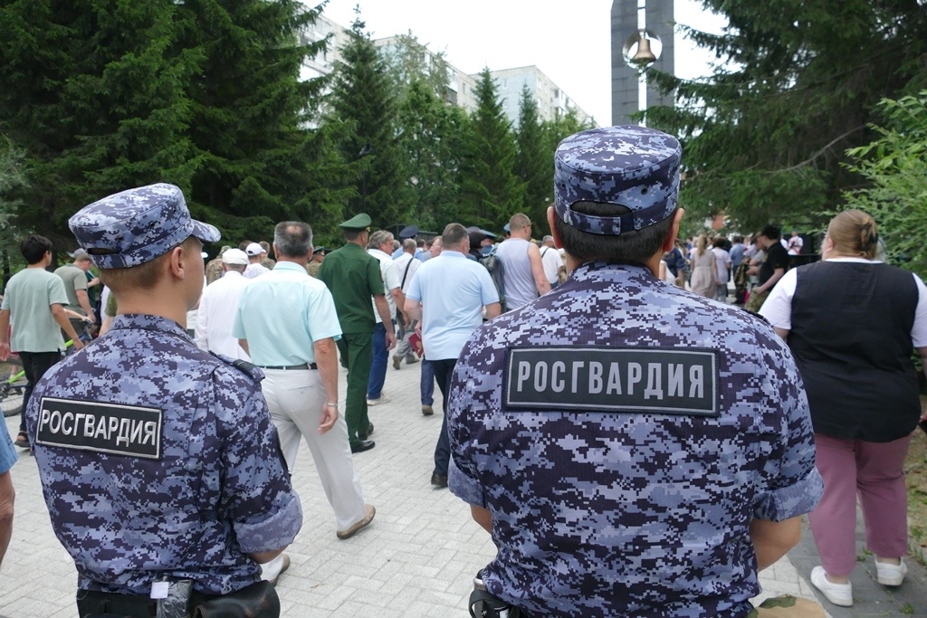 В День ветеранов боевых действий сотрудники Росгвардии в Томске почтили память павших в локальных войнах фото: В День ветеранов боевых действий сотрудники Росгвардии в Томске почтили память павших в локальных войнах