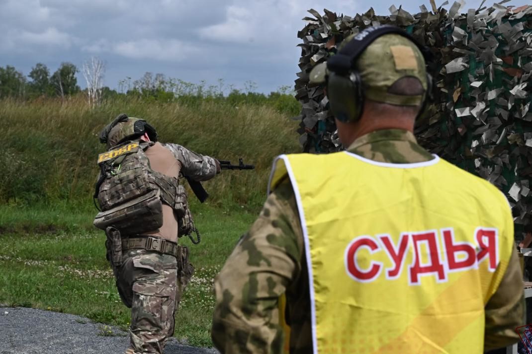 Росгвардейцы из Томской области стали призерами чемпионата по служебно-боевой стрельбе фото: Росгвардейцы из Томской области стали призерами чемпионата по служебно-боевой стрельбе