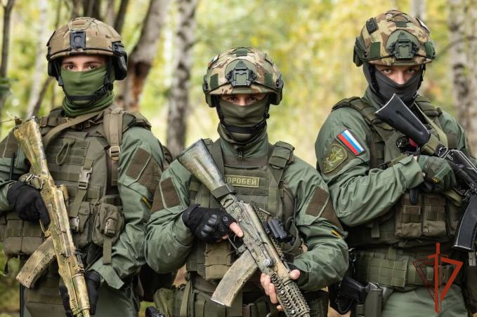 Единый номер телефона по приему на службу в Росгвардию работает в Томской области фото: Единый номер телефона по приему на службу в Росгвардию работает в Томской области