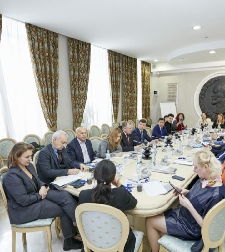 НАТАЛЬЯ ЛАКУЗО приняла участие в работе круглого стола «Деловой туризм в Китае» в Общественной палате РФ фото: НАТАЛЬЯ ЛАКУЗО приняла участие в работе круглого стола «Деловой туризм в Китае» в Общественной палате РФ