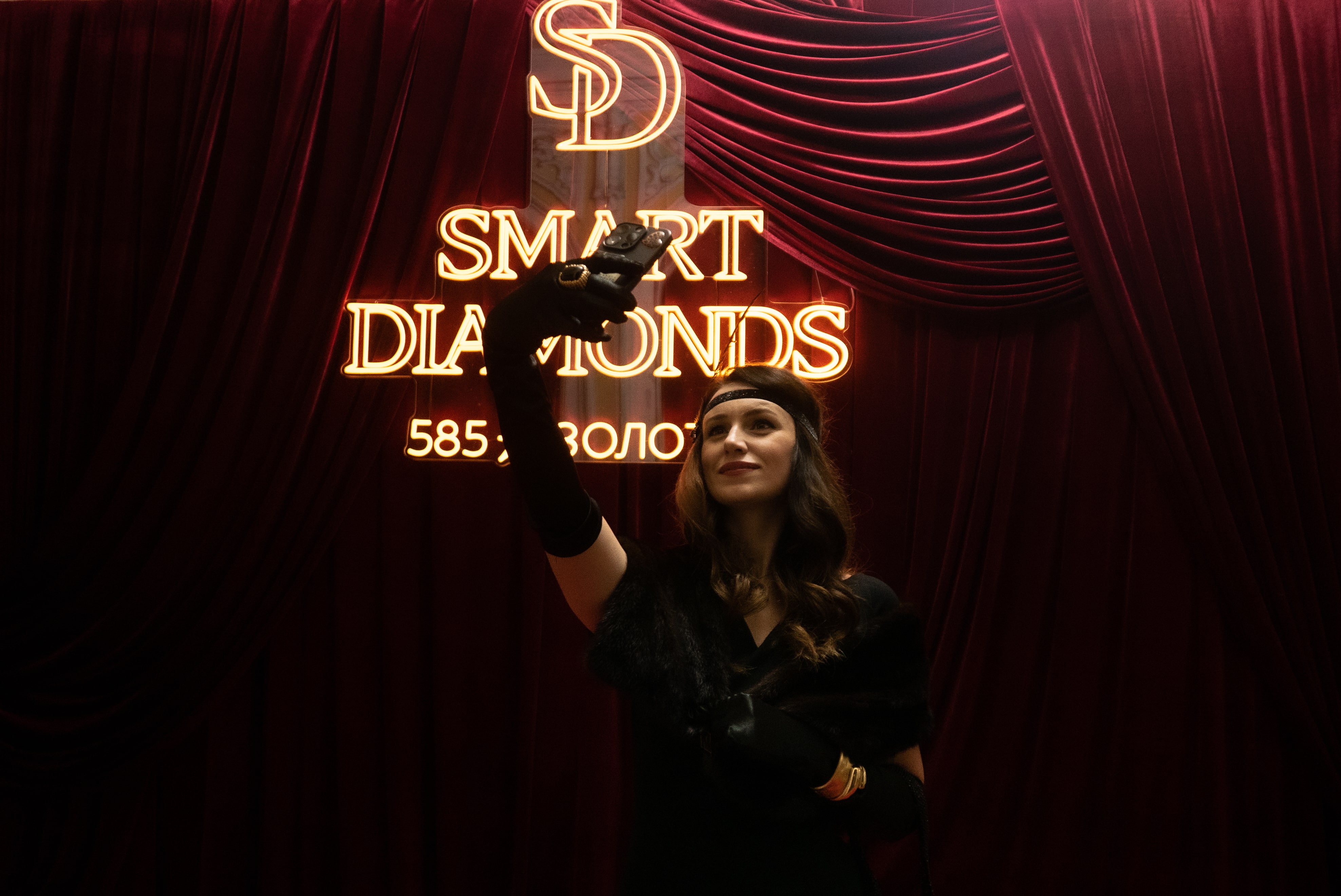 Авторский спектакль от SMART DIAMONDS «12 Стульев»: настоящие бриллианты, погружение гостей в их поиски и новый формат презентации бренда фото: Авторский спектакль от SMART DIAMONDS «12 Стульев»: настоящие бриллианты, погружение гостей в их поиски и новый формат презентации бренда