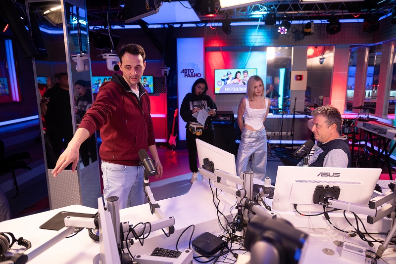 фото: В студии «Авторадио» прошли съемки сцен полнометражного фильма «Хоккейные папы»