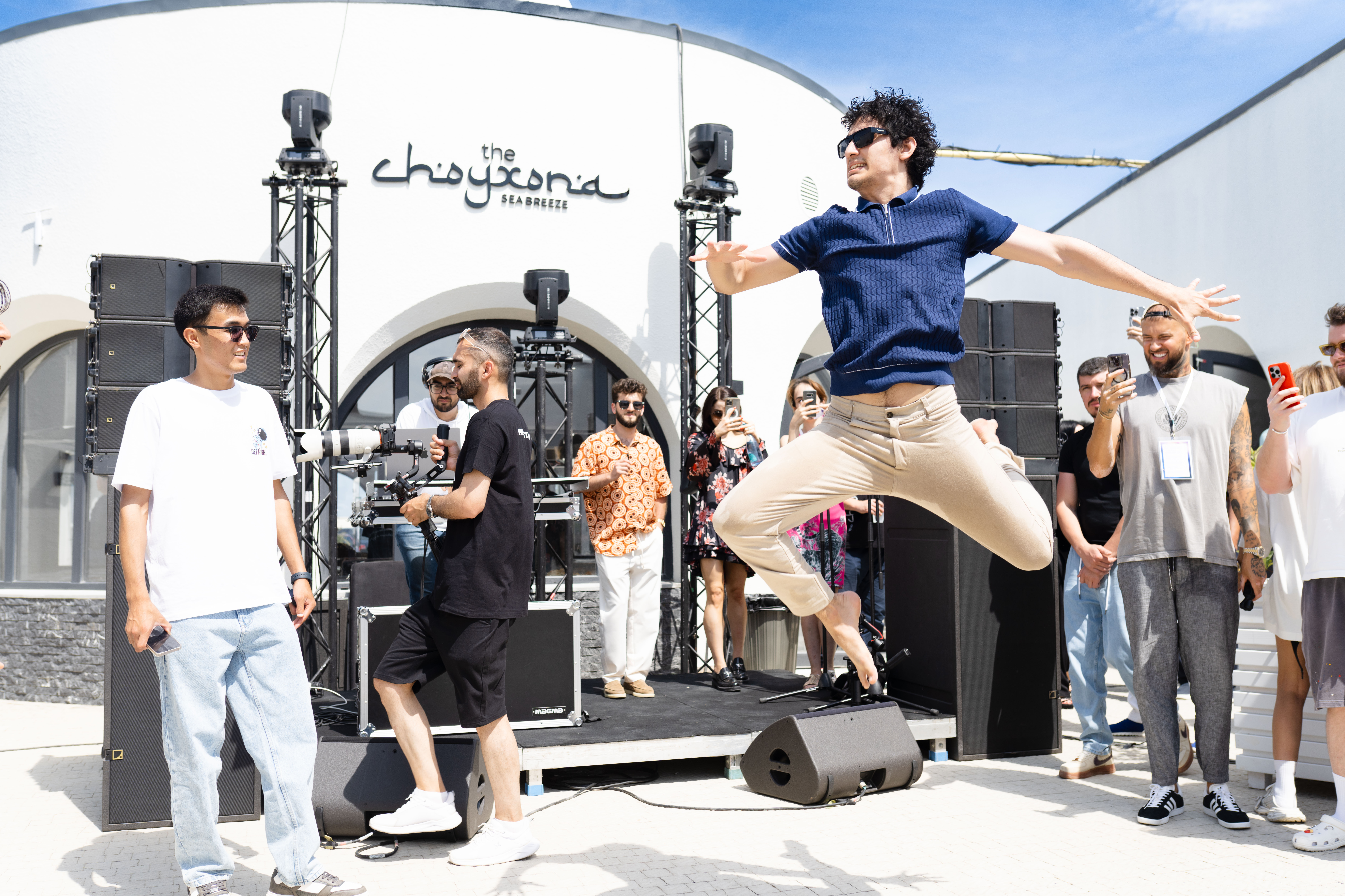 Эмин Агаларов пригласил звезд на открытие нового сезона в Баку фото: Эмин Агаларов пригласил звезд на открытие нового сезона в Баку