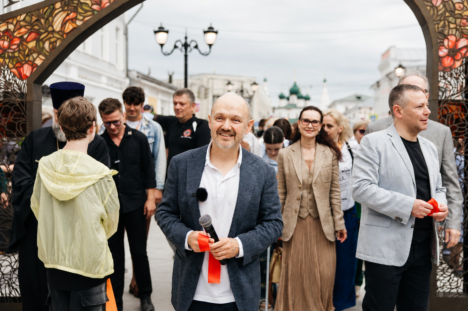 В Ярославле открылась первая Улица Ангела в честь одноименного фильма фото: В Ярославле открылась первая Улица Ангела в честь одноименного фильма