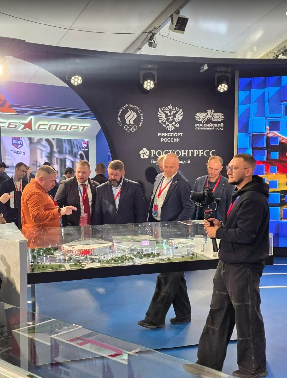 фото: На XIII международном форуме «Россия – спортивная держава» в Самаре на стенде Минспорта России представлены проекты будущих современных спортивных объектов.