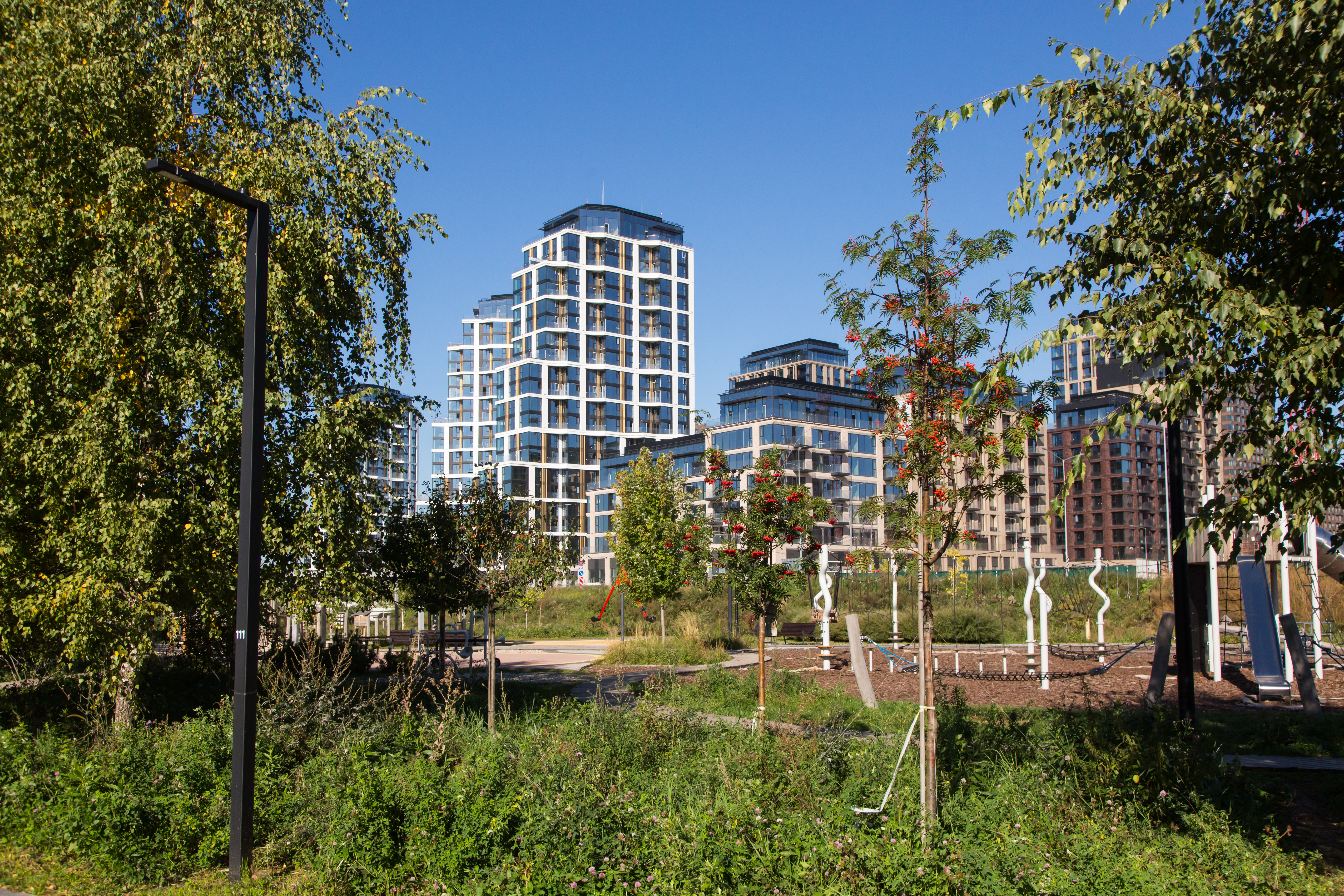 «Клубный город на реке Primavera» возглавляет премиальный рынок Москвы благодаря «парковому фактору» фото: «Клубный город на реке Primavera» возглавляет премиальный рынок Москвы благодаря «парковому фактору»