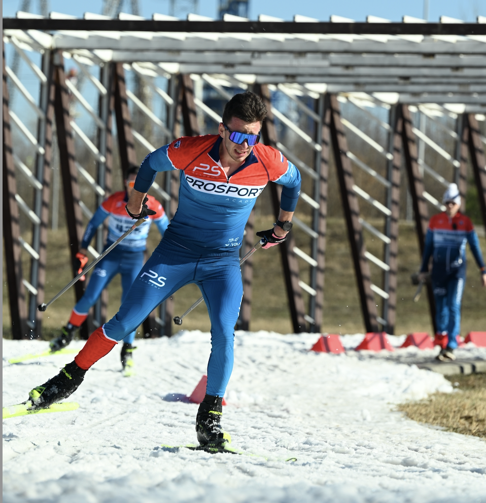 «Гонка поколений» 2026: 3000 человек почтут память легендарного лыжника Михаила Суздалева фото: «Гонка поколений» 2026: 3000 человек почтут память легендарного лыжника Михаила Суздалева