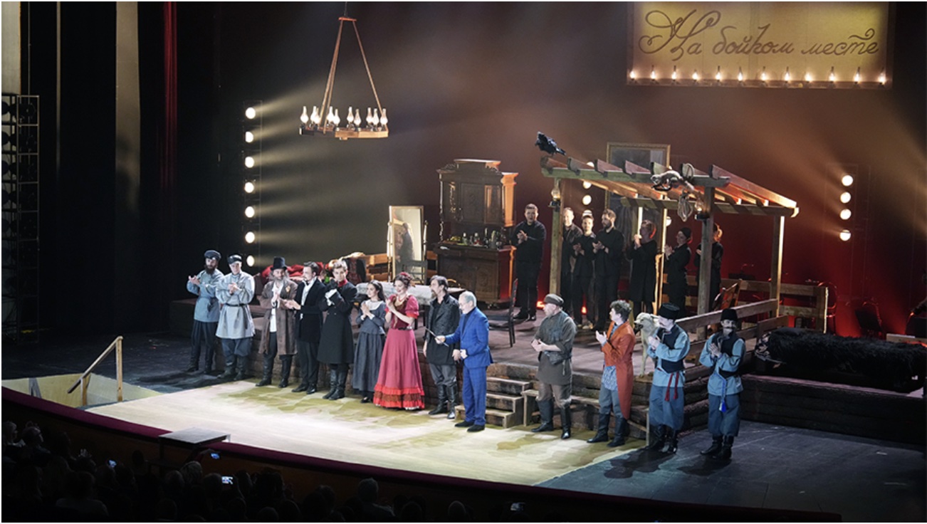 На сцене Московского академического театра сатиры состоялась премьера спектакля «На бойком месте» фото: На сцене Московского академического театра сатиры состоялась премьера спектакля «На бойком месте»