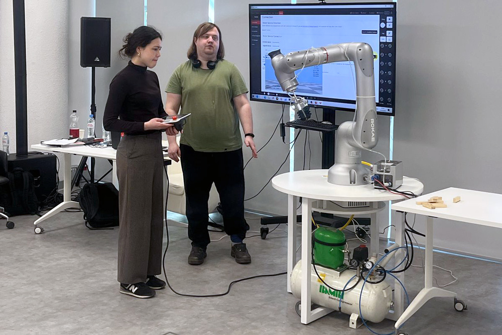 фото: Уральская ТПП помогает внедрять коботов в промышленные предприятия