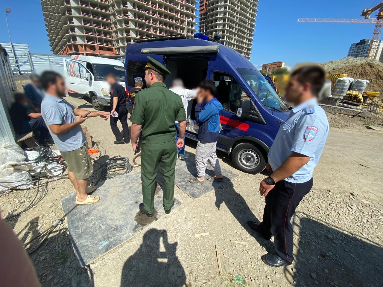 В Ставропольском крае продолжаются рейдовые мероприятия о постановке на воинский учет бывших иностранцев фото: В Ставропольском крае продолжаются рейдовые мероприятия о постановке на воинский учет бывших иностранцев
