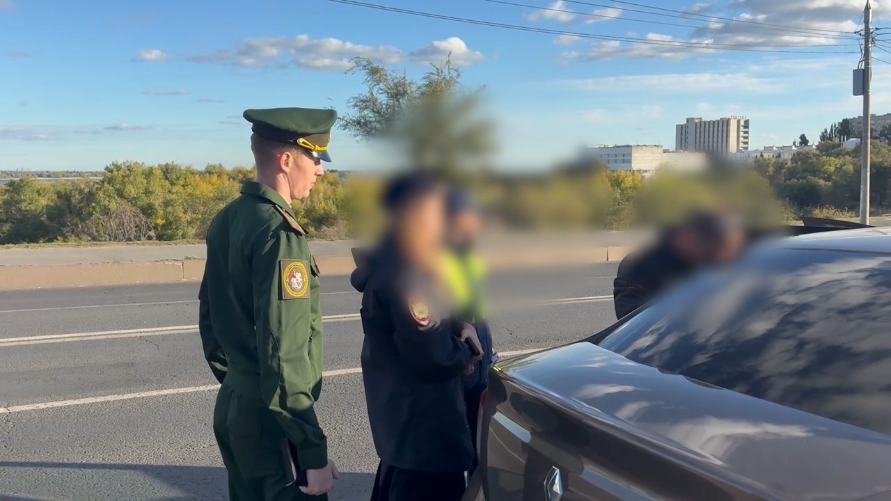 В Волгограде проведен очередной рейд, направленный на выявление уклоняющихся от воинского учета натурализованных граждан фото: В Волгограде проведен очередной рейд, направленный на выявление уклоняющихся от воинского учета натурализованных граждан