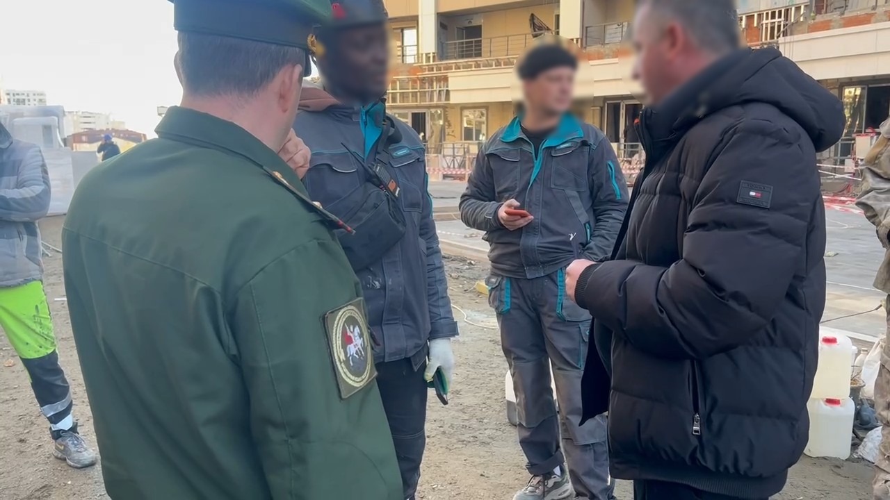 В Сочи Краснодарского края проведены очередные мероприятия по выявлению бывших мигрантов, уклоняющихся от воинского учета фото: В Сочи Краснодарского края проведены очередные мероприятия по выявлению бывших мигрантов, уклоняющихся от воинского учета
