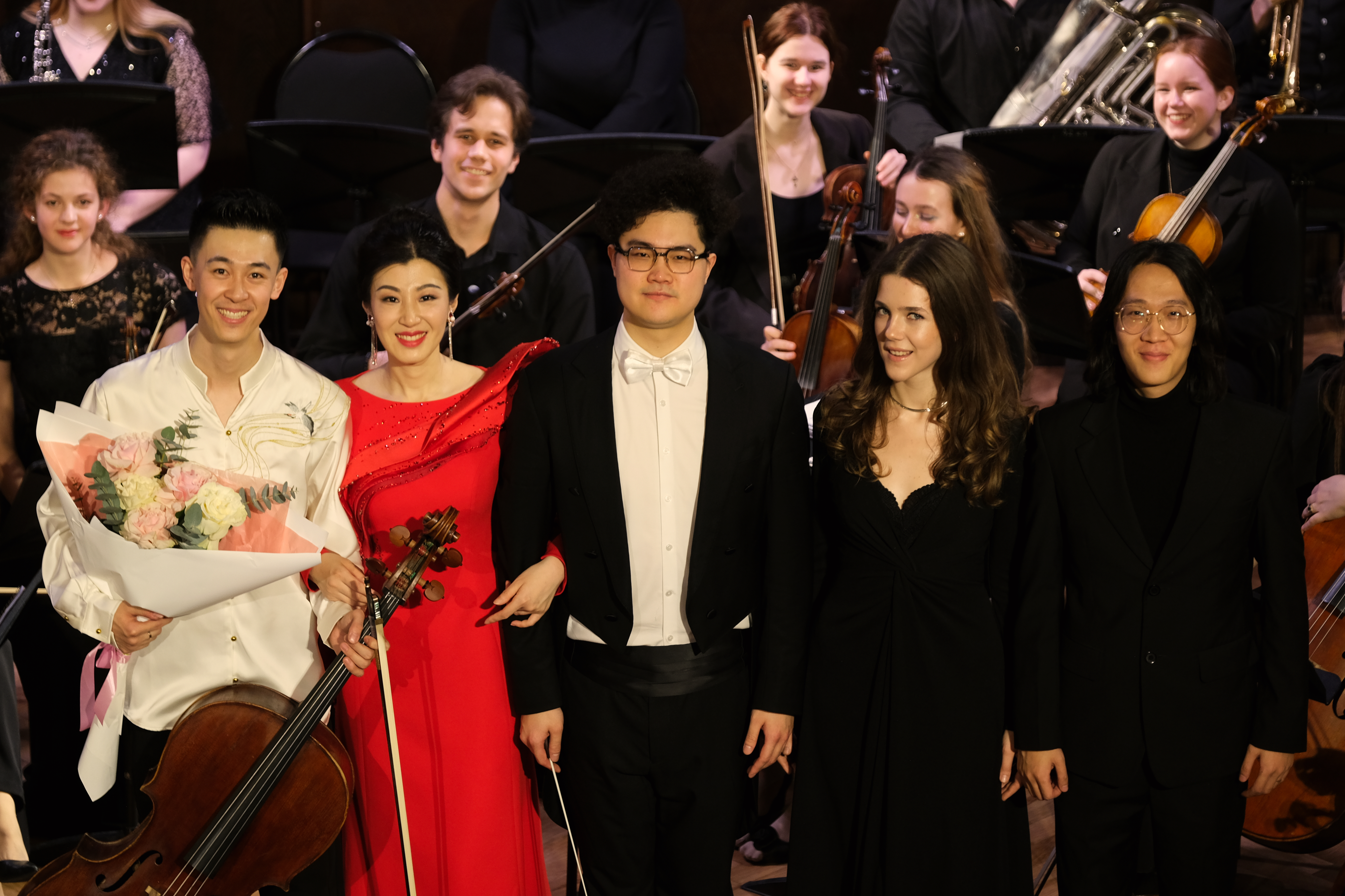 Дебют китайской певицы Сюй Минхун состоялся в Московской консерватории в честь Года культуры России и Китая фото: Дебют китайской певицы Сюй Минхун состоялся в Московской консерватории в честь Года культуры России и Китая