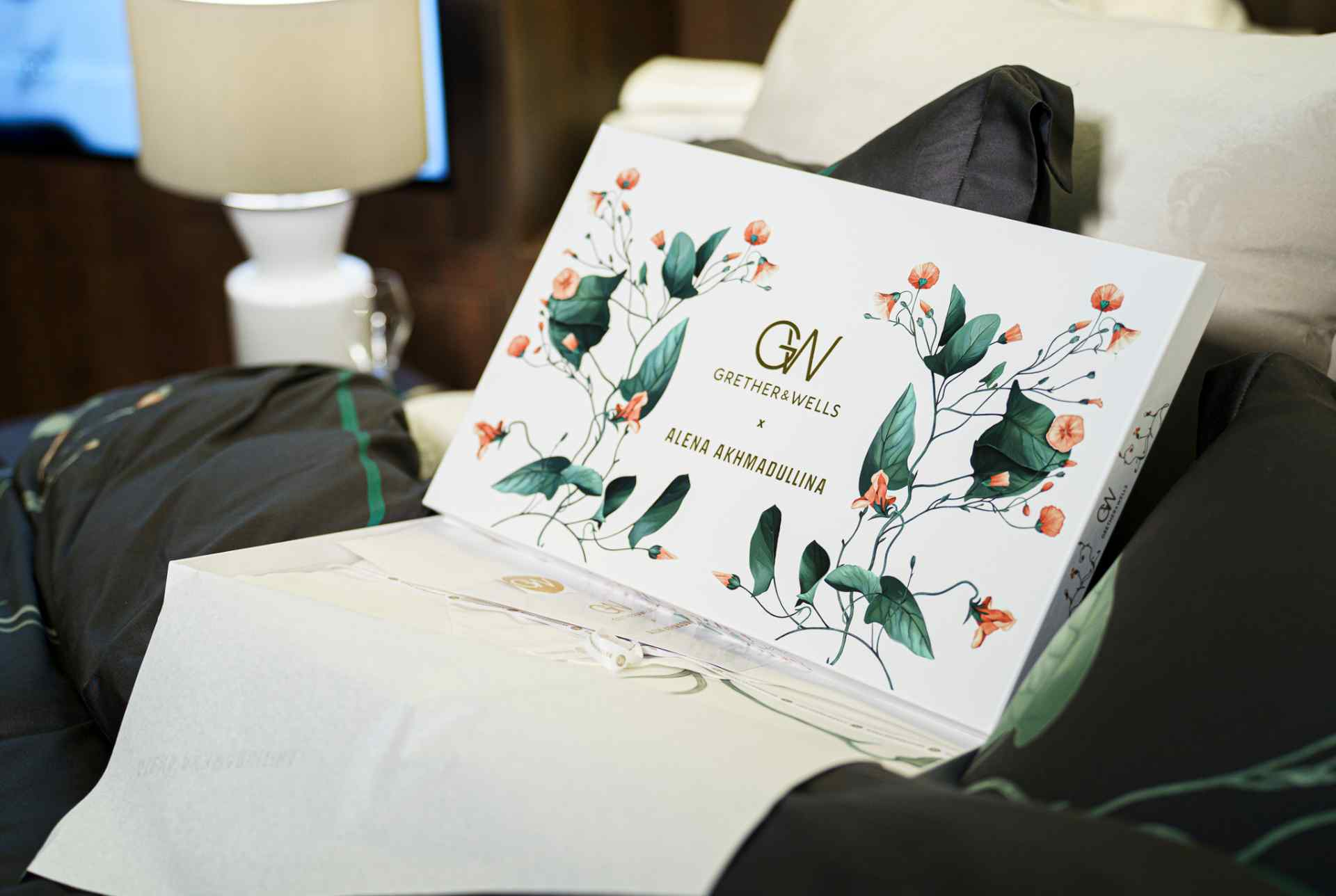 Grether & Wells Exclusive и Алена Ахмадуллина представили совместную коллекцию постельного белья в новом бутике бренда фото: Grether & Wells Exclusive и Алена Ахмадуллина представили совместную коллекцию постельного белья в новом бутике бренда