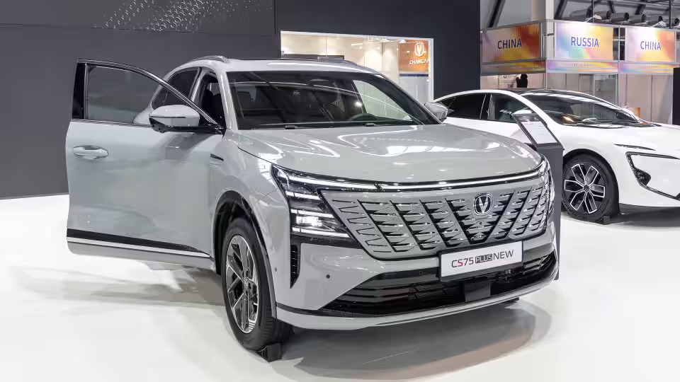 КРОССОВЕР CHANGAN НАЧАЛИ СОБИРАТЬ В КАЛИНИНГРАДЕ фото: КРОССОВЕР CHANGAN НАЧАЛИ СОБИРАТЬ В КАЛИНИНГРАДЕ