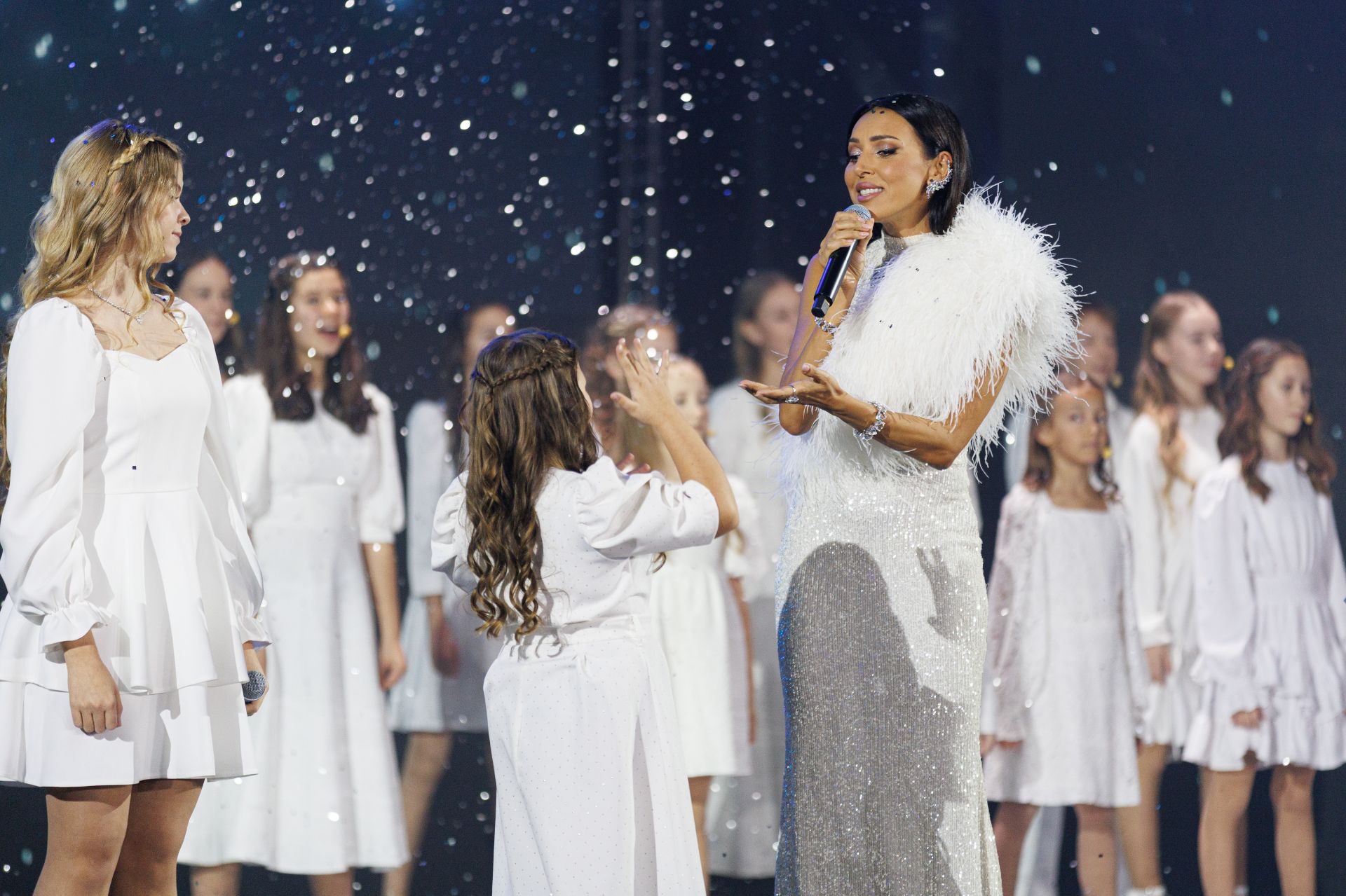 Игорь Крутой, Алсу, Владимир Пресняков и другие артисты поздравили финалистов "Доброй волны" фото: Игорь Крутой, Алсу, Владимир Пресняков и другие артисты поздравили финалистов "Доброй волны"