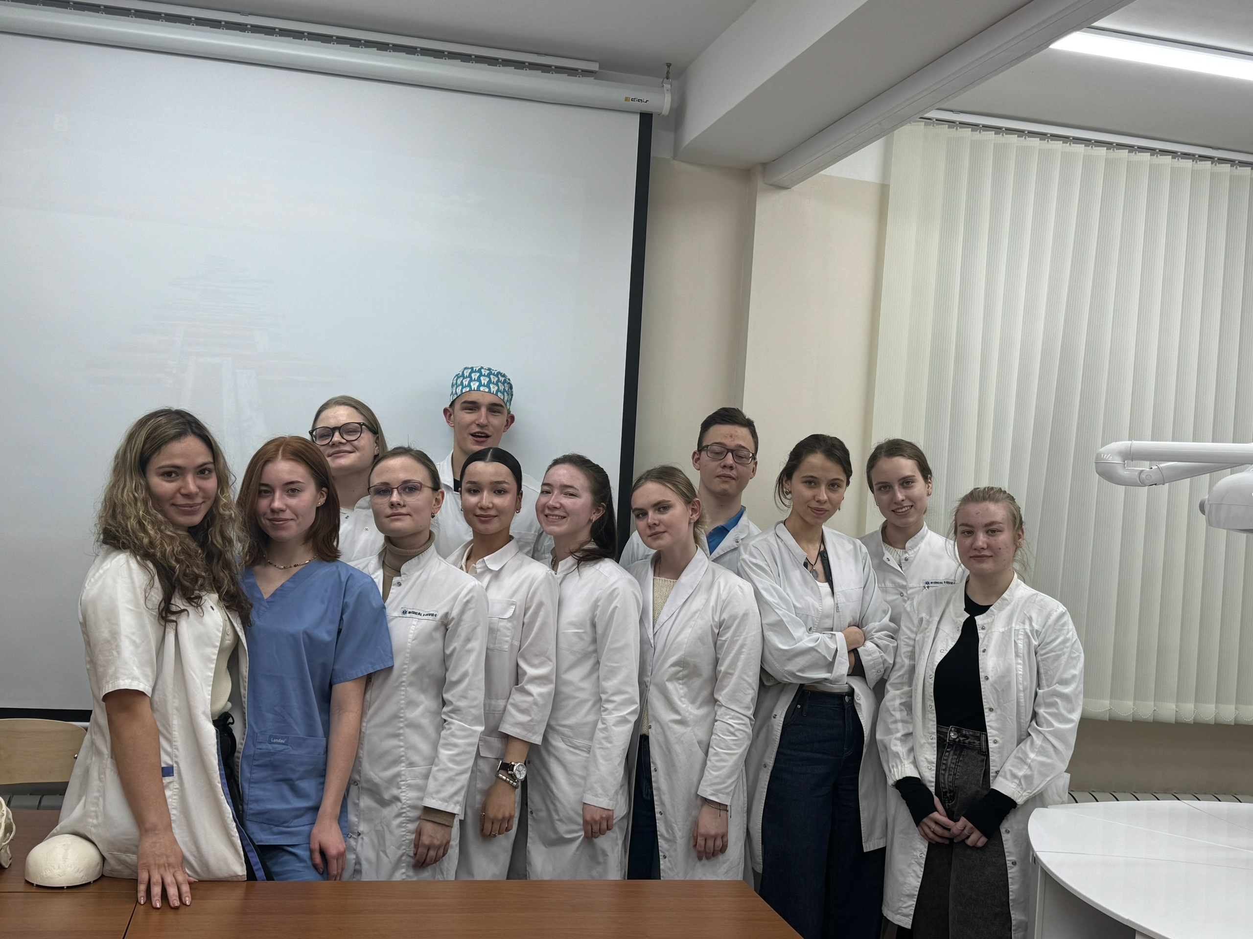 СНК кафедры челюстно-лицевой хирургии и стоматологии Пироговского Университета провел заседание по теме: "Мутации" фото: СНК кафедры челюстно-лицевой хирургии и стоматологии Пироговского Университета провел заседание по теме: "Мутации"