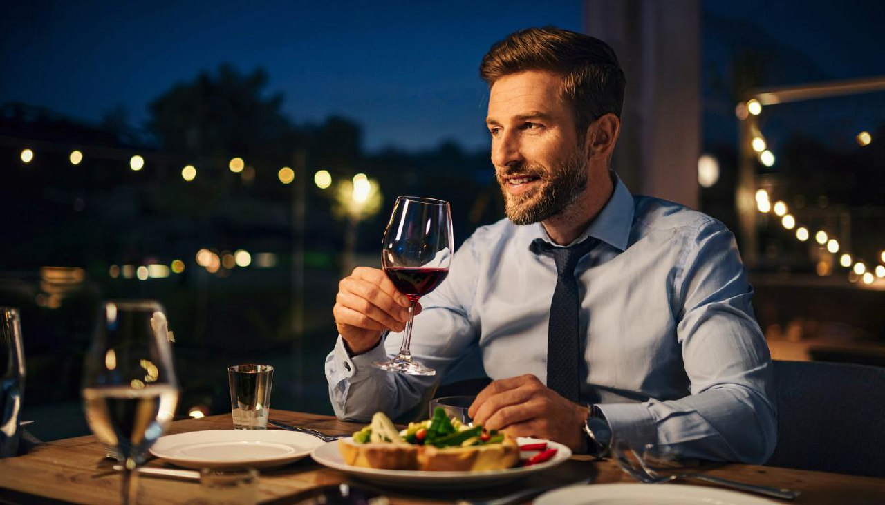 Стакан вина для аппетита: безобидная привычка или путь к алкоголизму? фото: Стакан вина для аппетита: безобидная привычка или путь к алкоголизму?