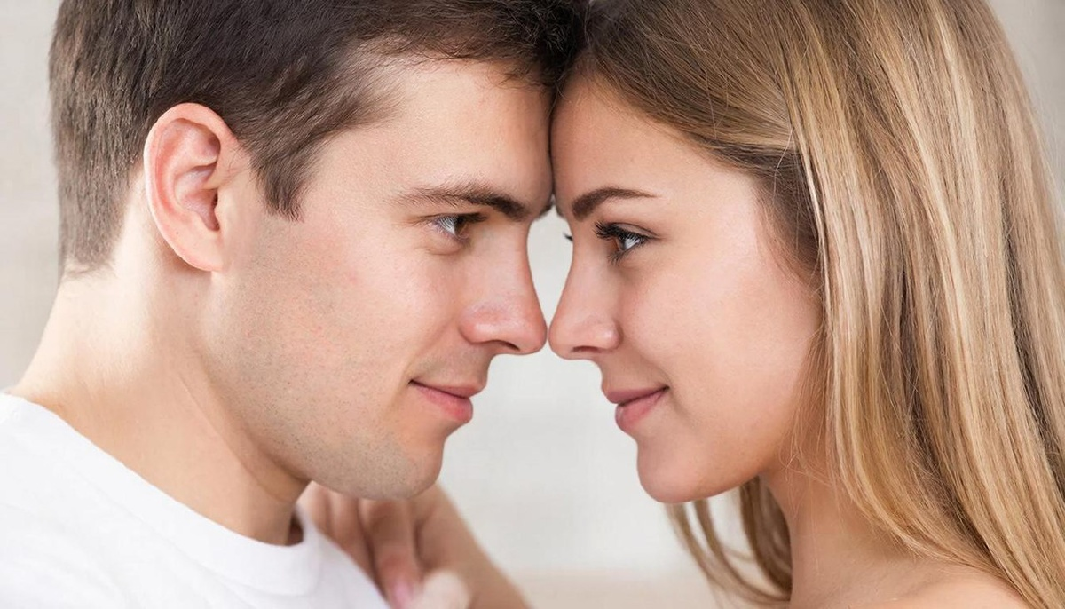 Секрет в слюне: стоматолог Пироговского Университета о том, как поцелуи создают защитную плёнку для зубов фото: Секрет в слюне: стоматолог Пироговского Университета о том, как поцелуи создают защитную плёнку для зубов