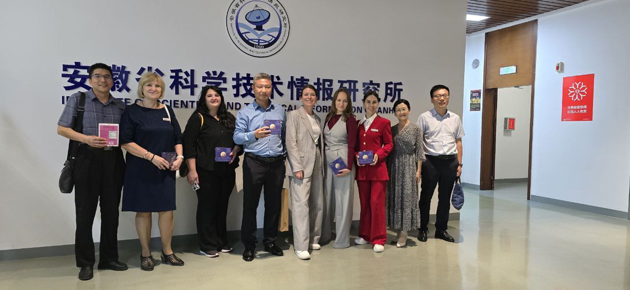 Член Совета Молодых ученых Минздрава России вошла в состав делегации, посетившей передовые лаборатории и научно-исследовательские центры Китая фото: Член Совета Молодых ученых Минздрава России вошла в состав делегации, посетившей передовые лаборатории и научно-исследовательские центры Китая