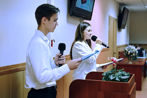 Литературная гостиная в Пироговском Университете «Все начинается с любви» фото: Литературная гостиная в Пироговском Университете «Все начинается с любви»