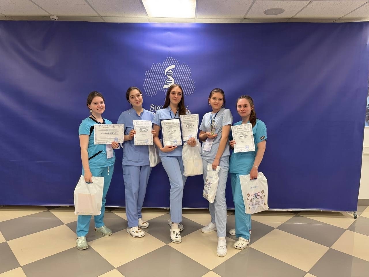 СНК кафедры пропедевтики детских болезней Пироговского Университета принял участие в Шестом Всероссийском педиатрическом форуме студентов и молодых учёных с международным участием «Виртуоз педиатрии» фото: СНК кафедры пропедевтики детских болезней Пироговского Университета принял участие в Шестом Всероссийском педиатрическом форуме студентов и молодых учёных с международным участием «Виртуоз педиатрии»