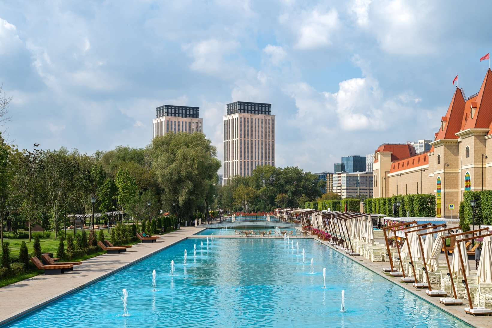 фото: Regions Development: 48% москвичек мечтают получить на 8 Марта собственную квартиру