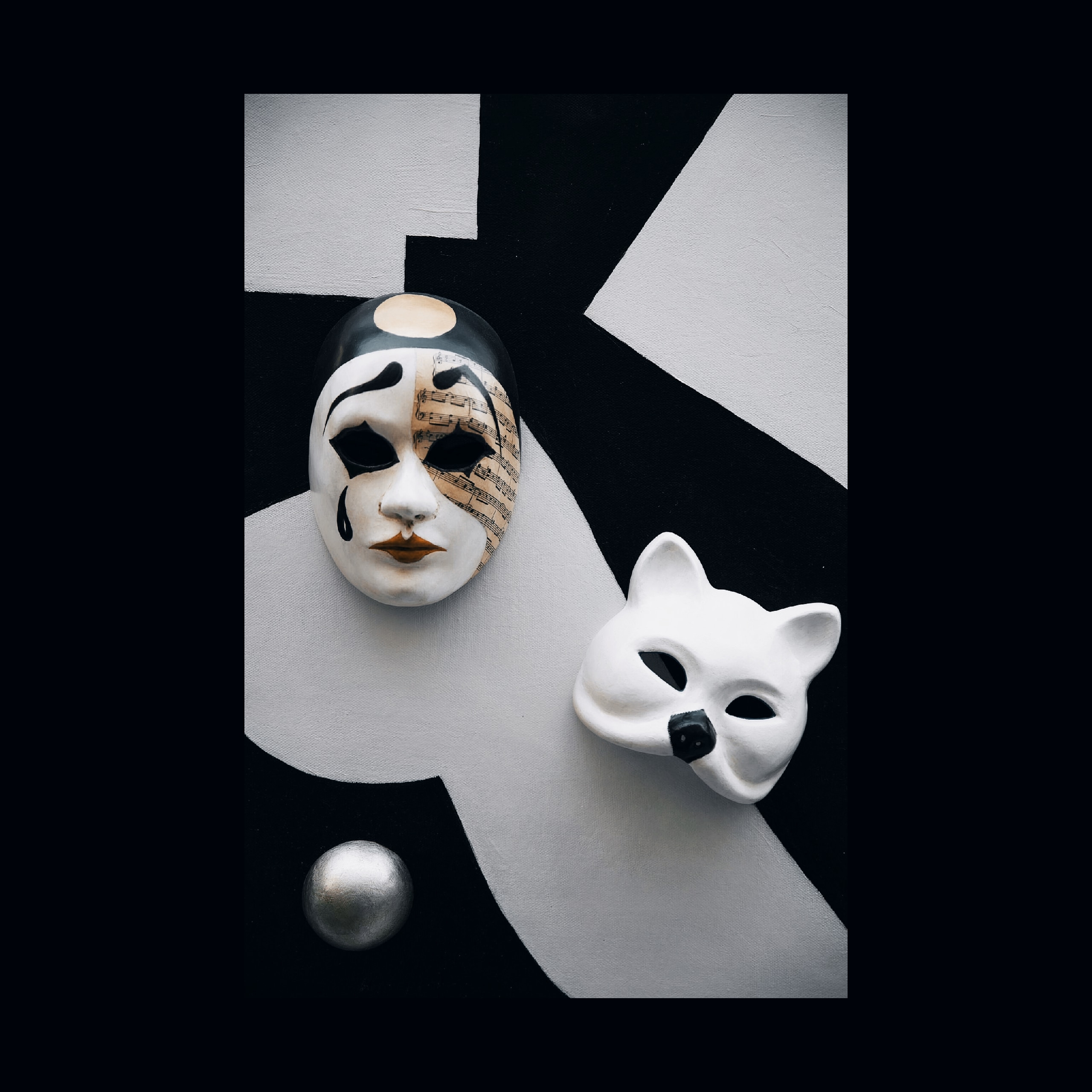 фото: Путешествие по пограничной территории между видимым и переживаемым… открылась новая выставка МАСтера и КАтерины