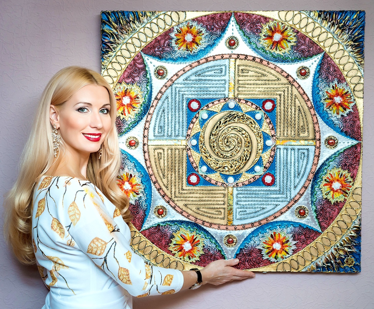фото: Художница Елена Карлова: «Мои картины помогают изменить жизнь к лучшему!»