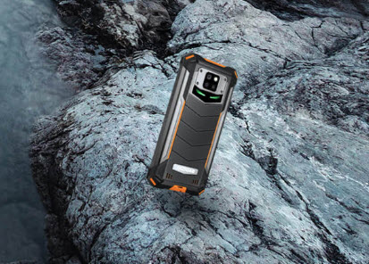 фото: DOOGEE S88 Plus 2021 года: новая инкарнация мощного брутального смартфона в стиле “милитари”
