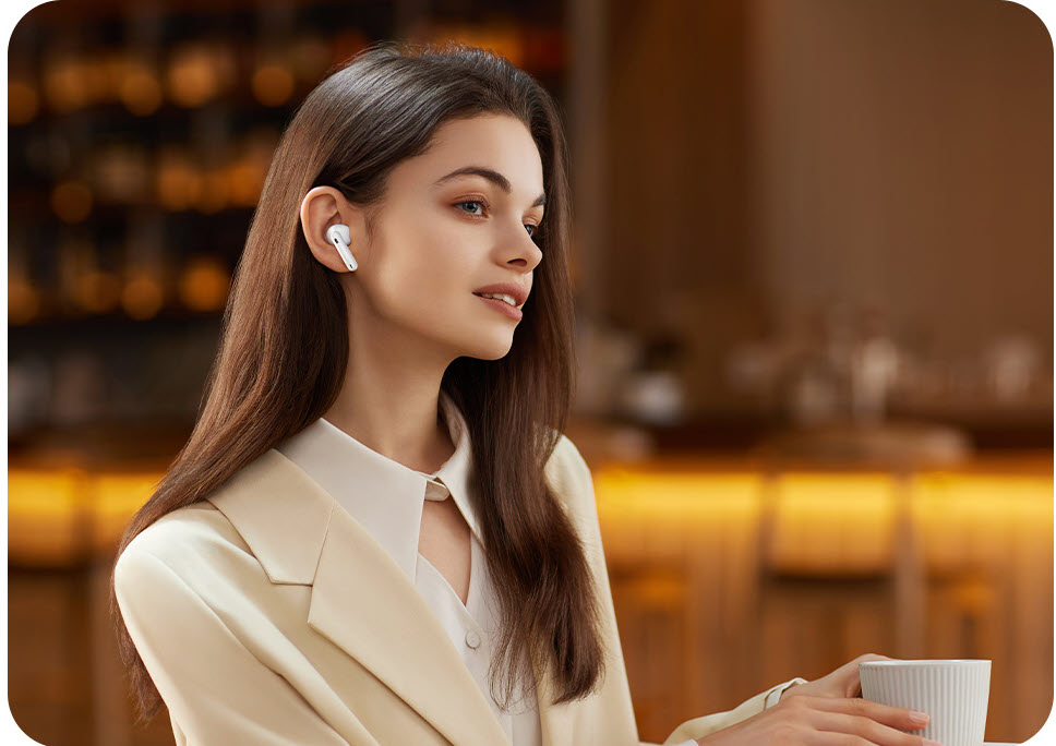 фото: Новые беспроводные наушники HONOR Earbuds 3 Pro с впечатляющим качеством звука и умным шумоподавлением появились в продаже на российском рынке