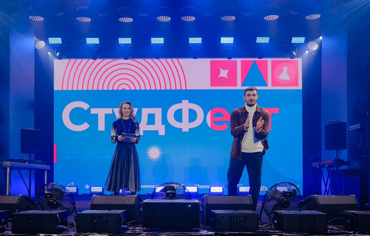 фото: Блогеры из новых российских территорий посетили СтудФест и блогерский Форум в Санкт-Петербурге