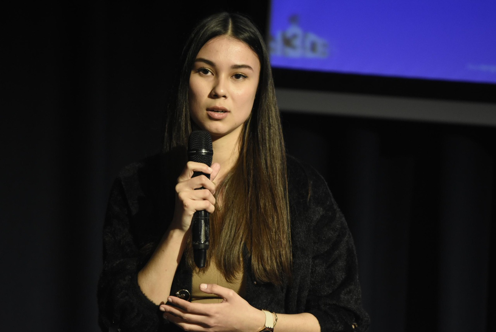 фото: 11 апреля в высшей школе журналистики и медиакоммуникаций Казанского университета прошла презентация молодежного сообщества ВЫЗОВ