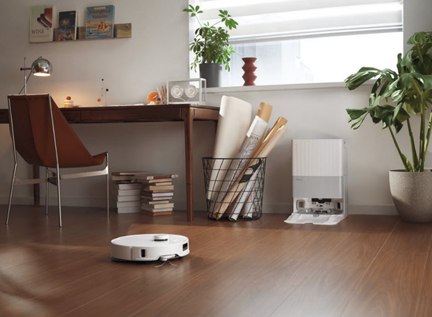 фото: Roborock Qrevo Curv Qrevo Curv: новый умный робот-пылесос для максимально эффективной уборки