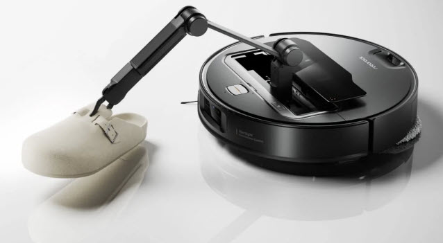 фото: Компания Roborock анонсировала новинку 2025 года робот-пылесос Saros Z70 с роботизированной рукой на выставке CES 2025